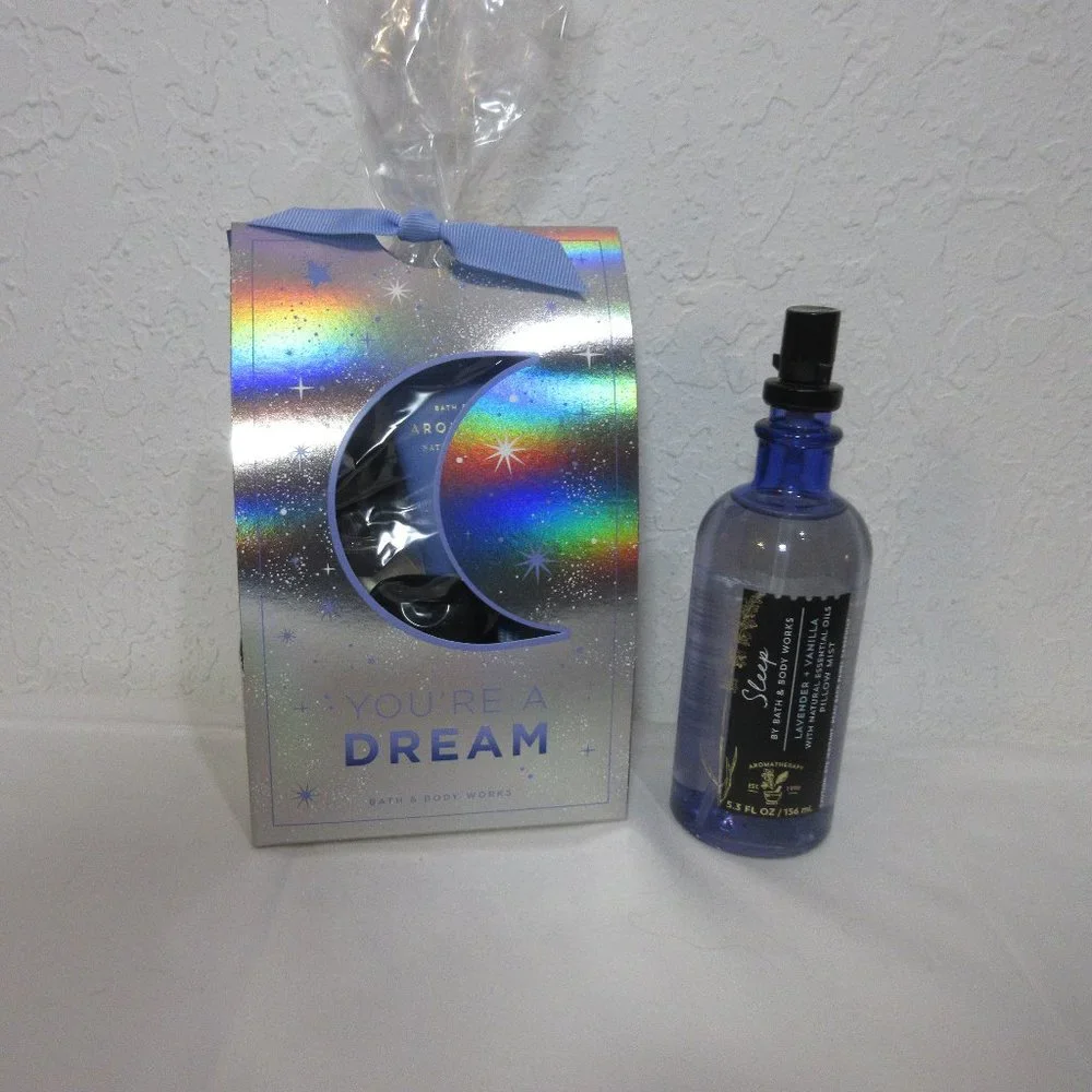 Bath & Body Works Aromatherapy Sleep Lavender + Vanilla 3 PC Gift Set Bundle - Picture 2 of 2